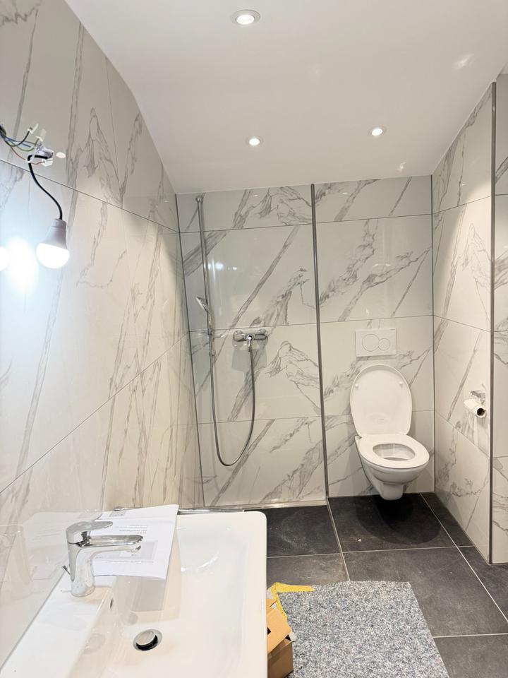 Thumbnail-Moderne 2-Zimmer Dachgeschosswohnung (ca. 60 m²) – komplett sanie