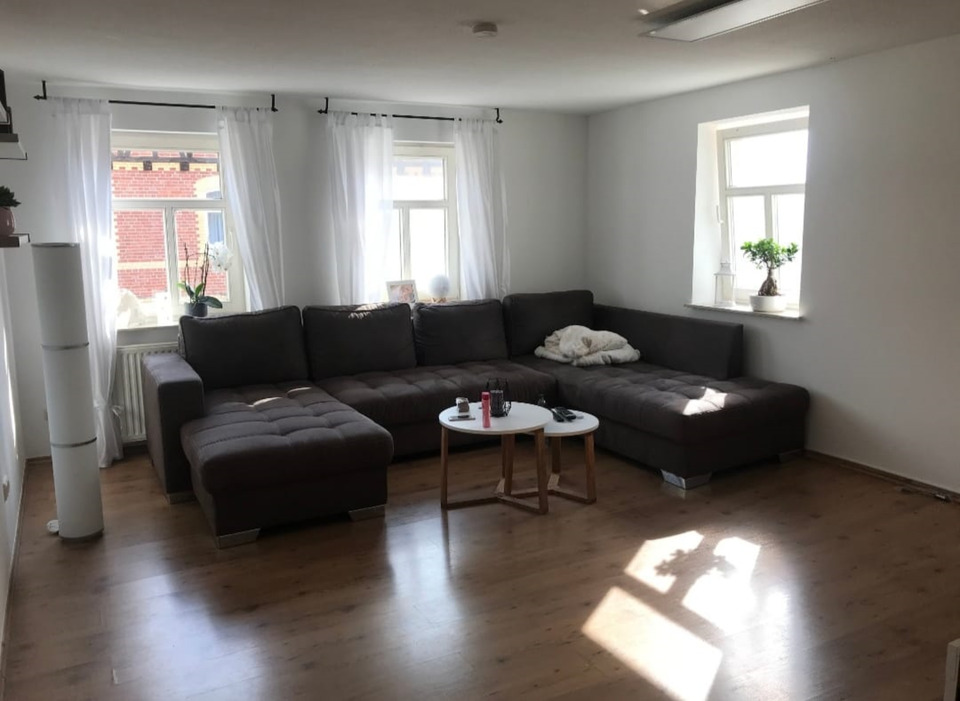 Thumbnail-Großzügige 3,5 Zimmer-Wohnung mit Garage in Calden