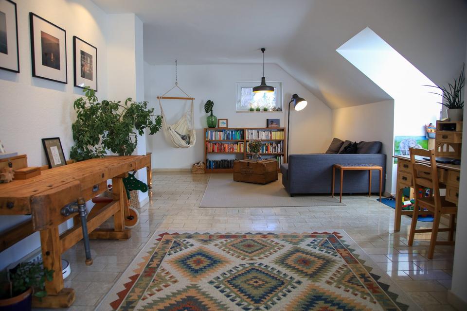 Thumbnail-Möblierte 3-Zi. 113 m² – Süd-Loggia+Garten+Carport - 12 Monate