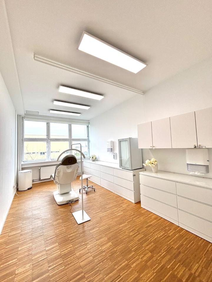 Thumbnail-Helles Büro Gewerbe Büroraum Lager zur Untermiete