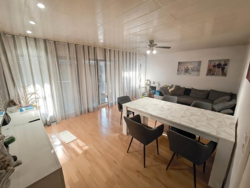 Thumbnail-4,5-Zimmer-Wohnung mit 135 m² in Oberboihingen (Privatverkauf)