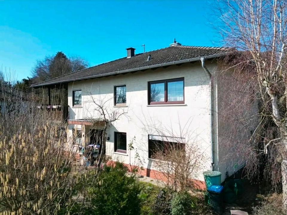 Thumbnail-Einfamilienhaus mit Einliegerwohnung und großem Grundstück