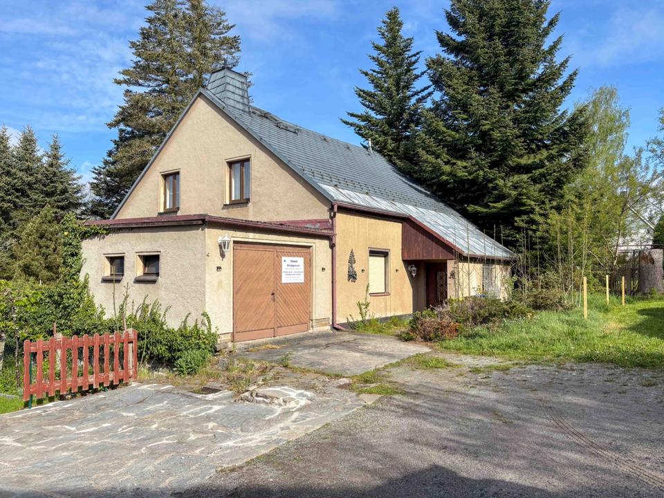 Thumbnail-Freistehendes Einfamilienhaus mit grossem Garten in Schlettau
