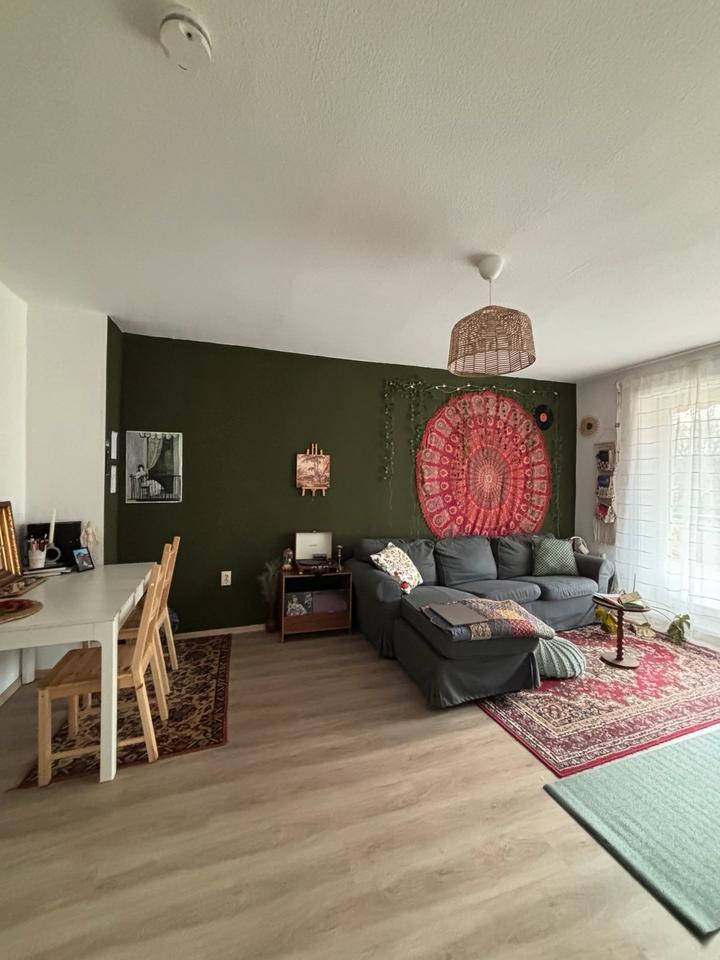 Thumbnail-(Anfrage Stopp!) 2-Zimmer Wohnung + Küche abzukaufen