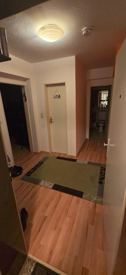 Thumbnail-Helle 3-Zimmer-Wohnung im 1. OG mit Balkon in Hastedt