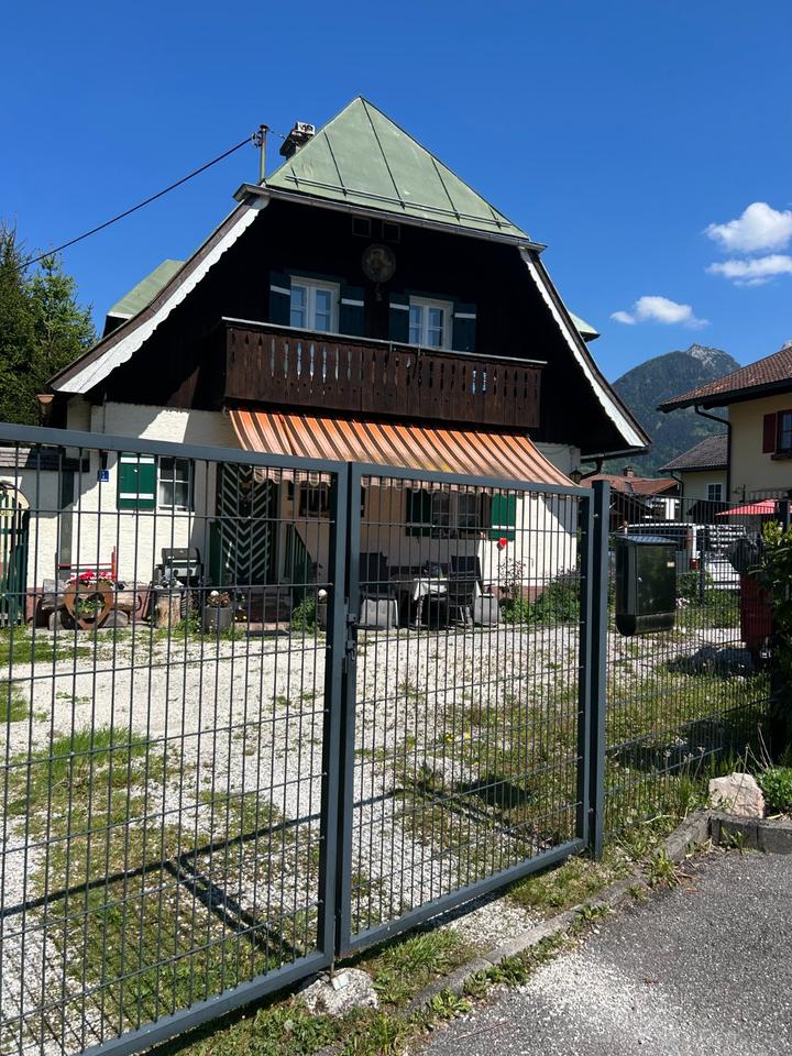 Thumbnail-Einfamilienhaus in begehrter Lage von Berchtesgaden mit Bergblick