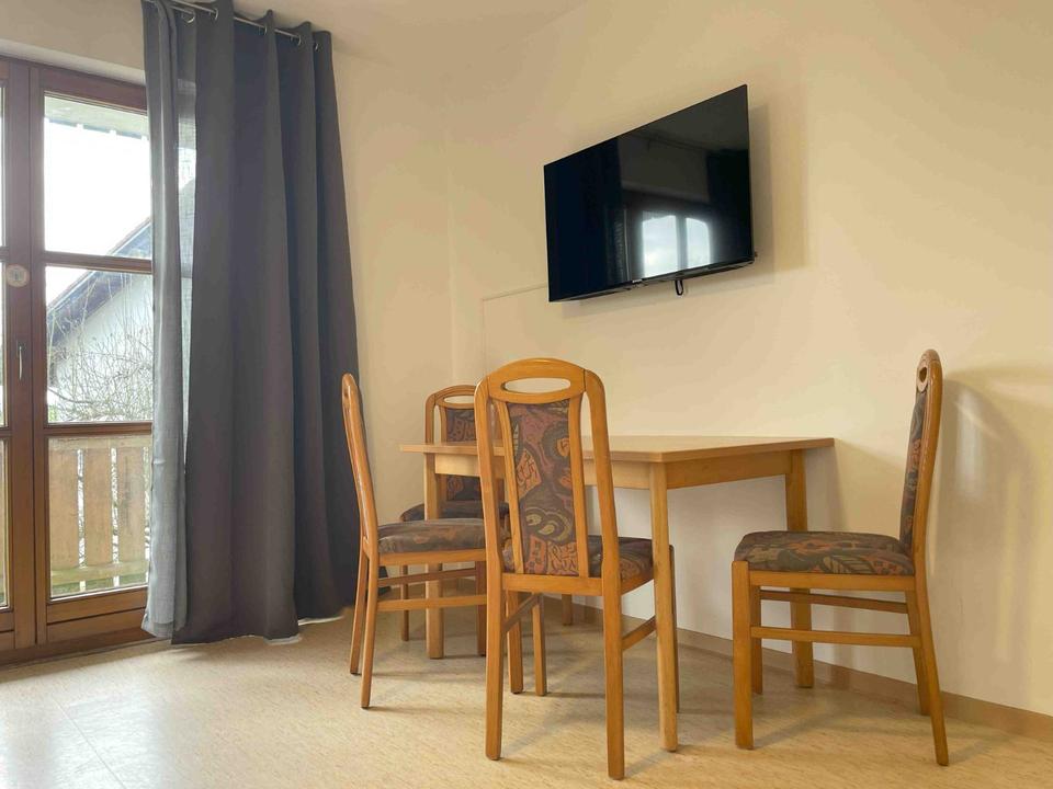 Thumbnail-(STA1115) gut geschnittene Monteurwohnung mit Balkon