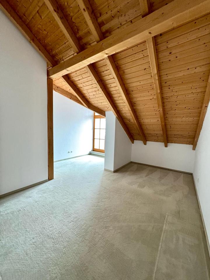 Thumbnail-Charm. Dachstudio mit Loggia & Homeoffice-Zimmer – fußläuf S-Bahn