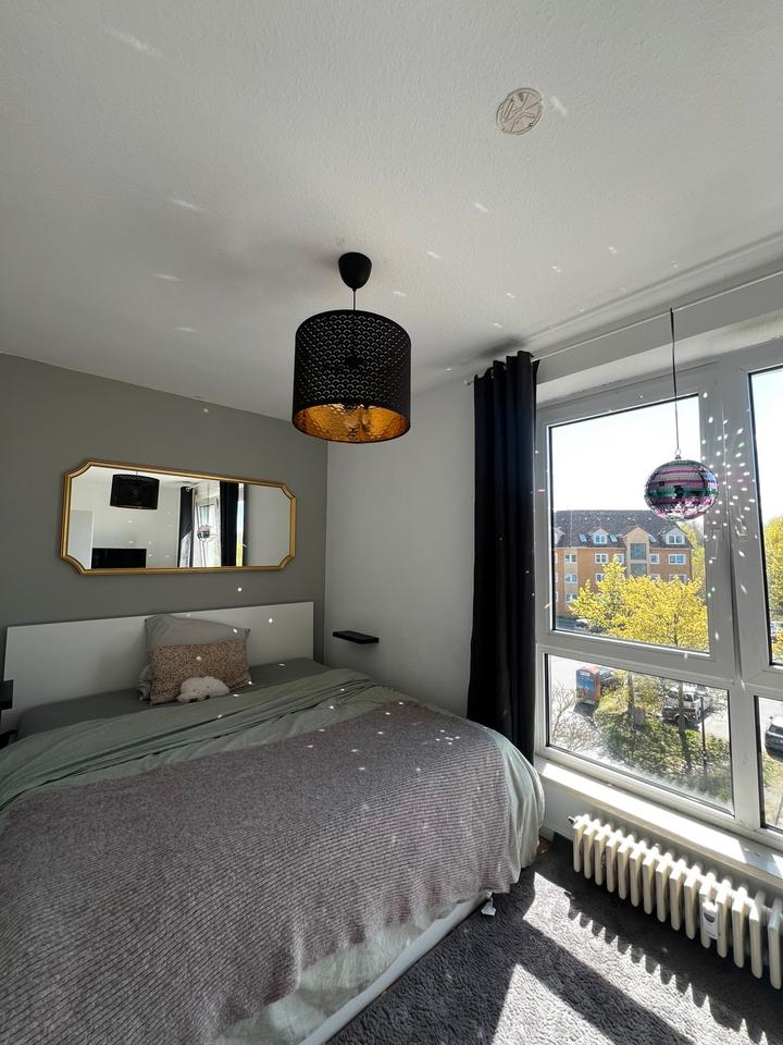 Thumbnail-Sonnige, helle 2,5- Zimmer-Wohnung zu vermieten