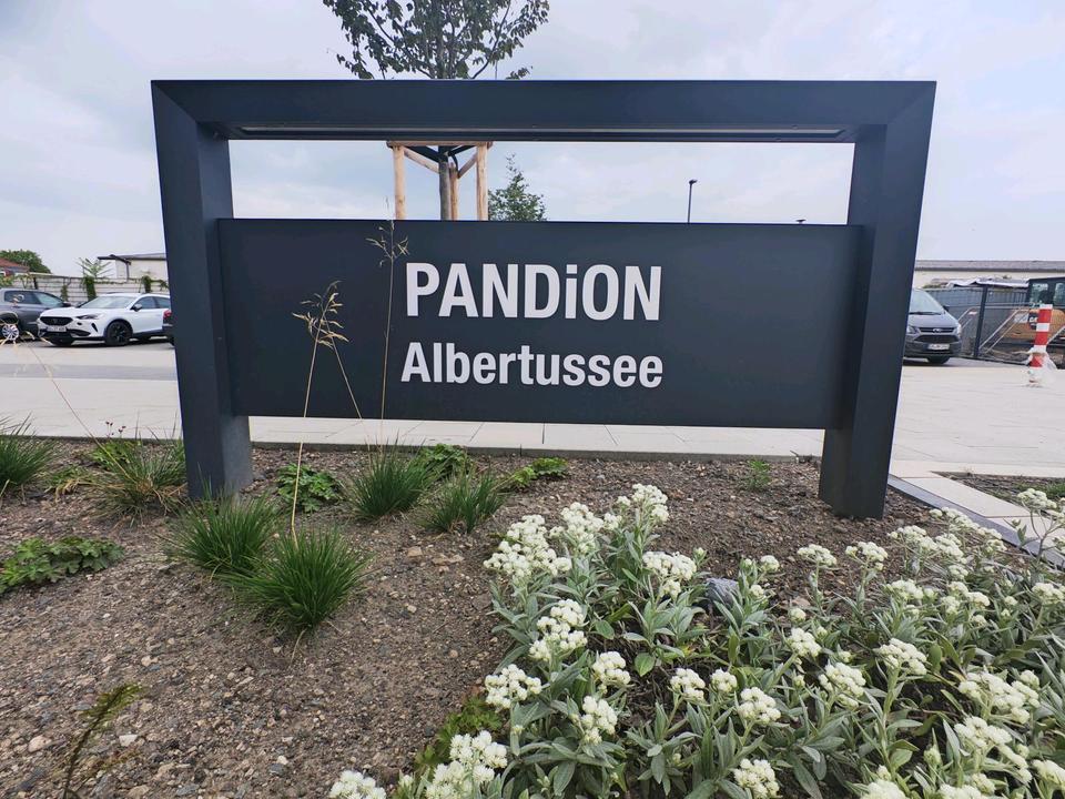 Thumbnail-Exklusives Wohnen mit Seeblick 3-Zimmer-Wohnung am ALBERTUSSEE