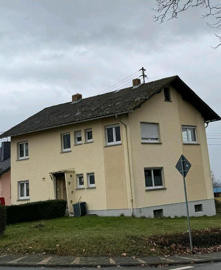 Thumbnail-Helle 4 Zimmer Wohnung im 1. Og