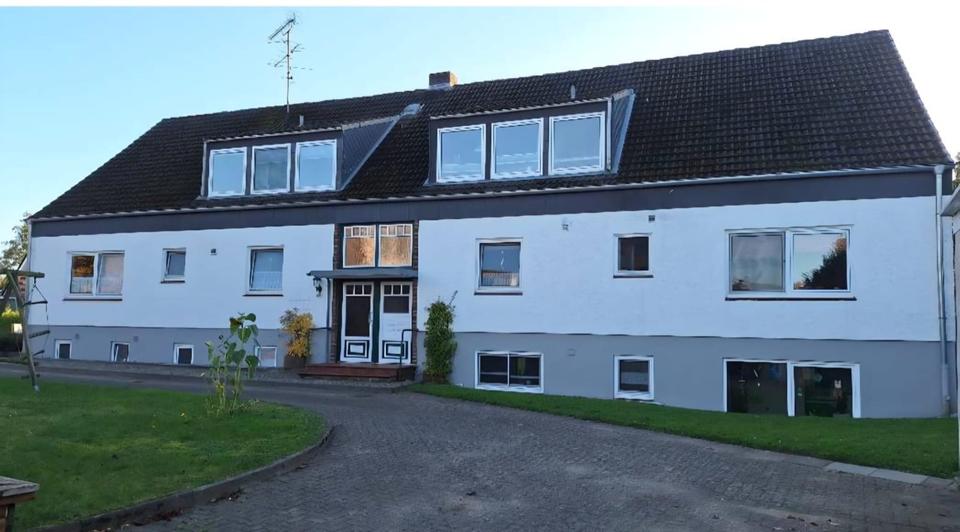 Thumbnail-Helle 4 Zimmer Souterrainwohnung