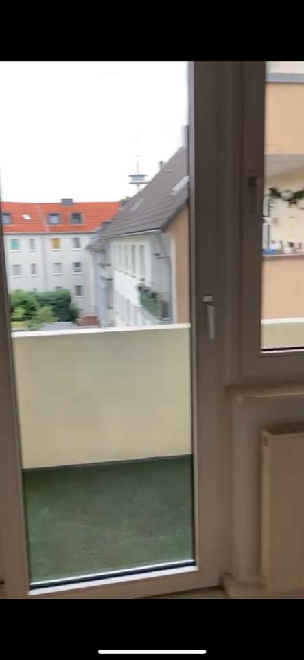 Thumbnail-1 - Zimmer - Wohnung in Essen Holsterhausen, ab sofort