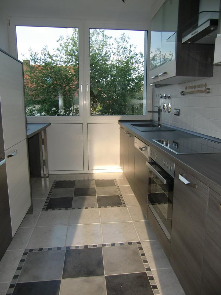 Thumbnail-Sehr schöne, helle 2,5-Zi.-Wohnung mit Balkon im 1. OG