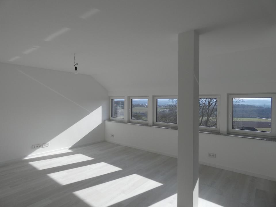 Thumbnail-Kernsanierte 3 Zimmer Dachgeschosswohnung Dortmund Sommerberg mit großzügiger Dachterrasse