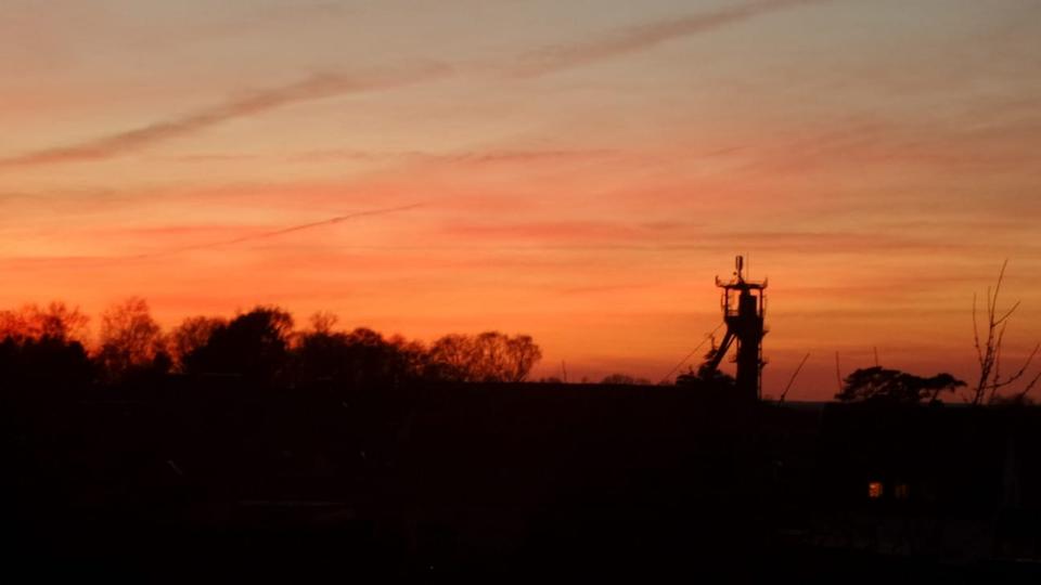 Thumbnail-Helle, moderne 3-Zimmer DG-Wohnung in ruhiger Feldrandlage