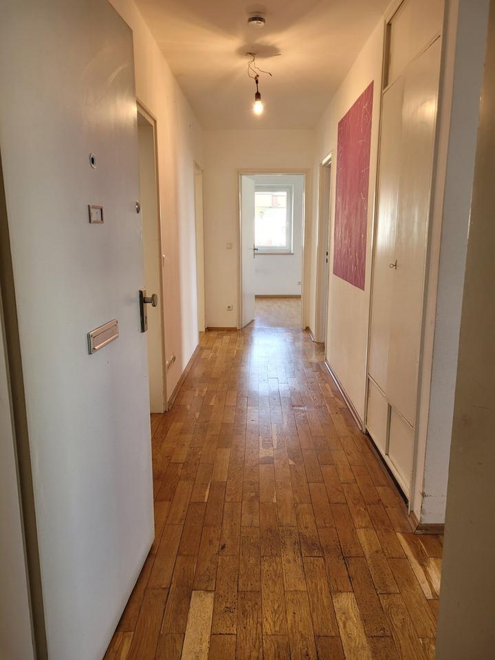 Thumbnail-4-Zi Wohnung in Pasing mit Einbauküche