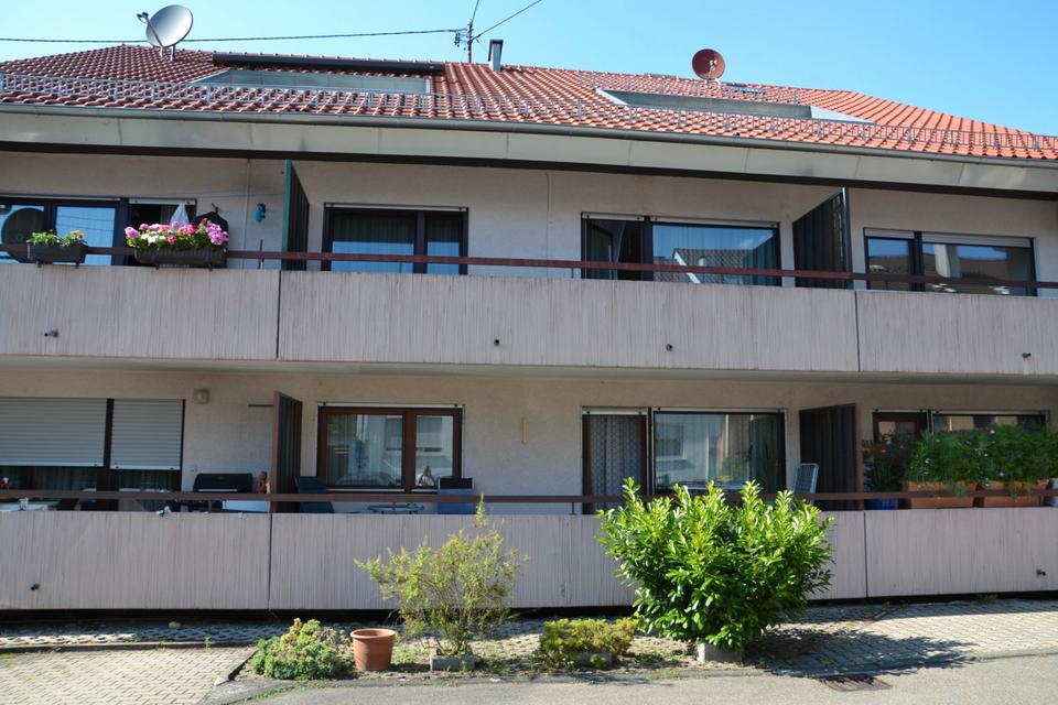 Thumbnail-2 - Zimmerwohnung - Wohnung mit großem Balkon und Stellplatz