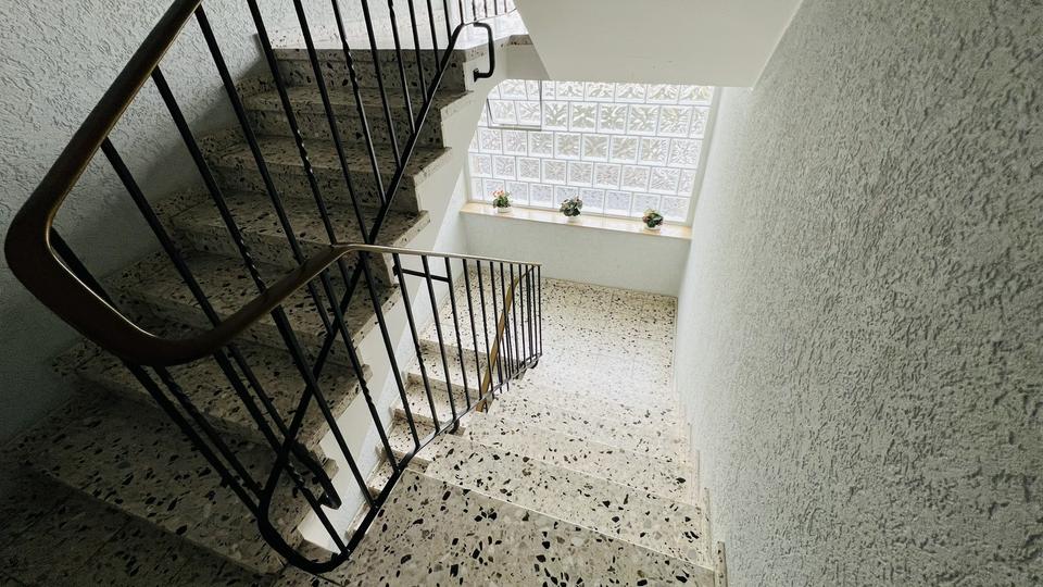 Thumbnail-Frisch Renovierte 3 Zimmer KDB