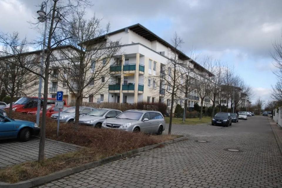 Thumbnail-Moderne 2-Zimmer-Wohnung mit umlaufender Dachterrasse & Skyline
