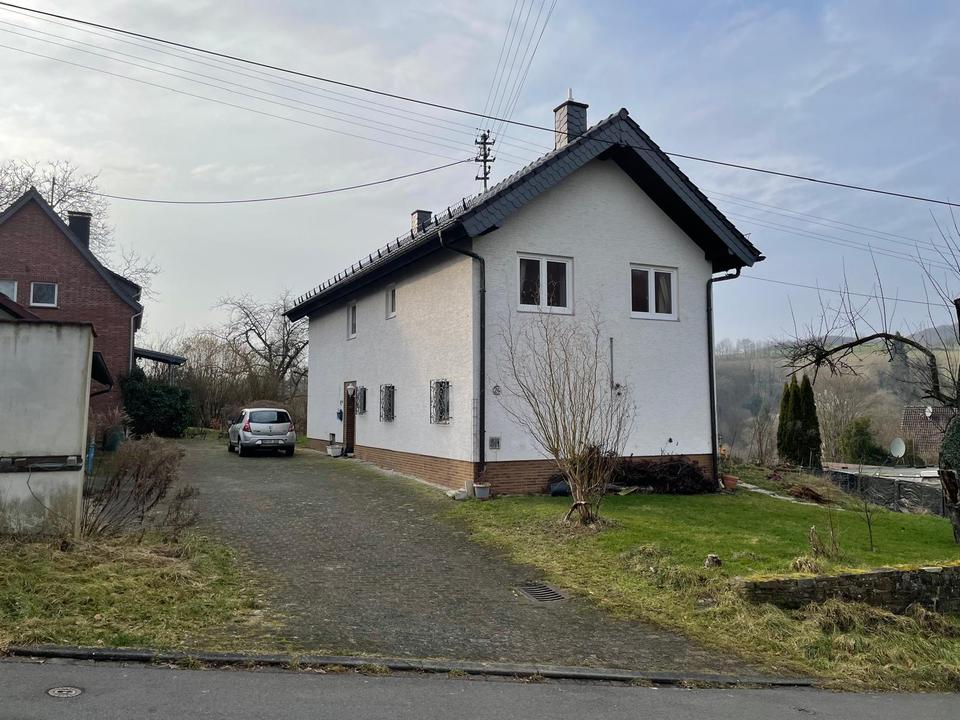 Thumbnail-Einfamilienhaus für Gartenfreunde mit Scheune bei Eitorf