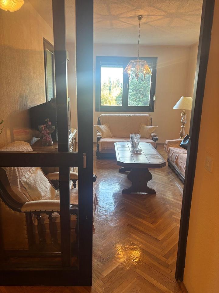 Thumbnail-3 Zimmerwohnung in MONTENEGRO- Zentrum BAR - 150 meter zum Meer