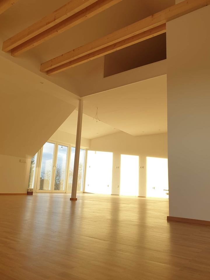 Thumbnail-Dachgeschosswohnung zur Miete in Schweinfurt, 97422