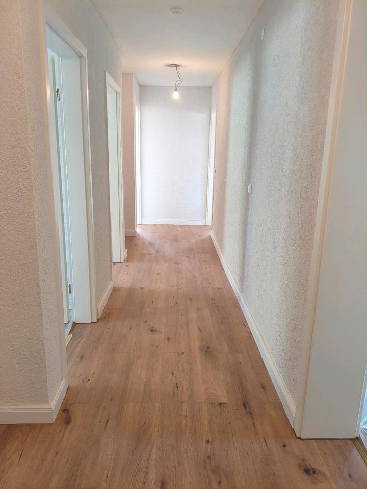 Thumbnail-Frisch renovierte 4-Zimmer-Wohnung in Stutensee Spöck mit Balkon