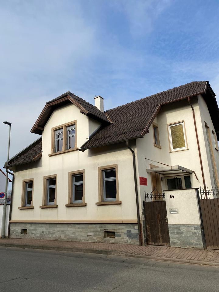 Thumbnail-Großzügiges Altbauhaus in Kleinkarlbach