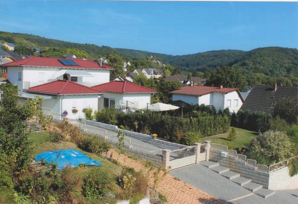 Thumbnail-gehobenes Einfamilienhaus mit Pool, Kamin & Klimaanlage