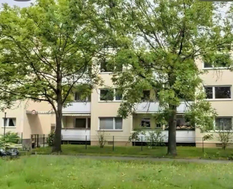 Thumbnail-4-Zimmer Eigentumswohnung Nahe Spandauer Forst am Klinkeplatz