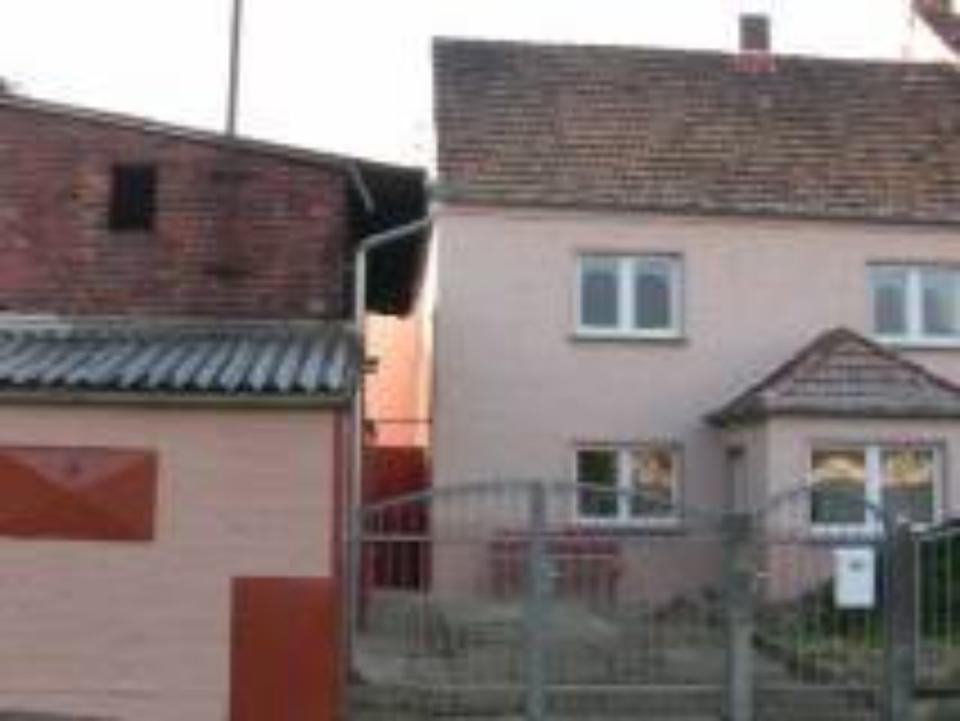 Thumbnail-Doppelhaushälfte mit Gestaltungspotenzial in Großtreben