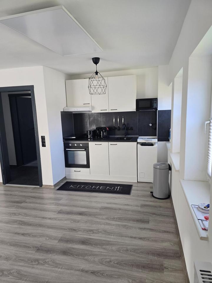 Thumbnail-Sanierte 2 Zimmer Wohnung + Balkon + Keller Zentrale Lage