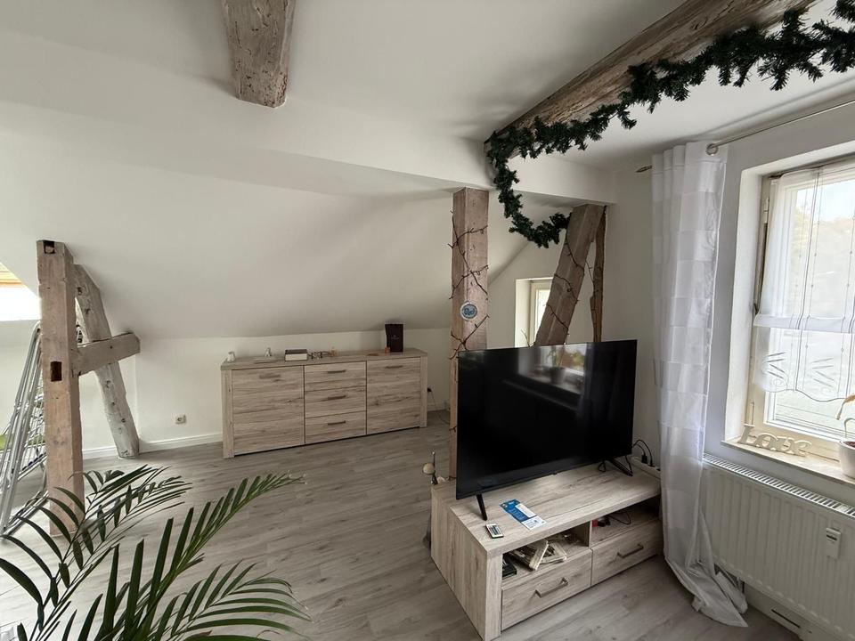 Thumbnail-Moderne Dachgeschoss-Wohnung zu vermieten