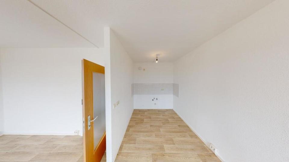 Thumbnail-Hier lädt heller Wohn-Essbereich zum Verweilen ein