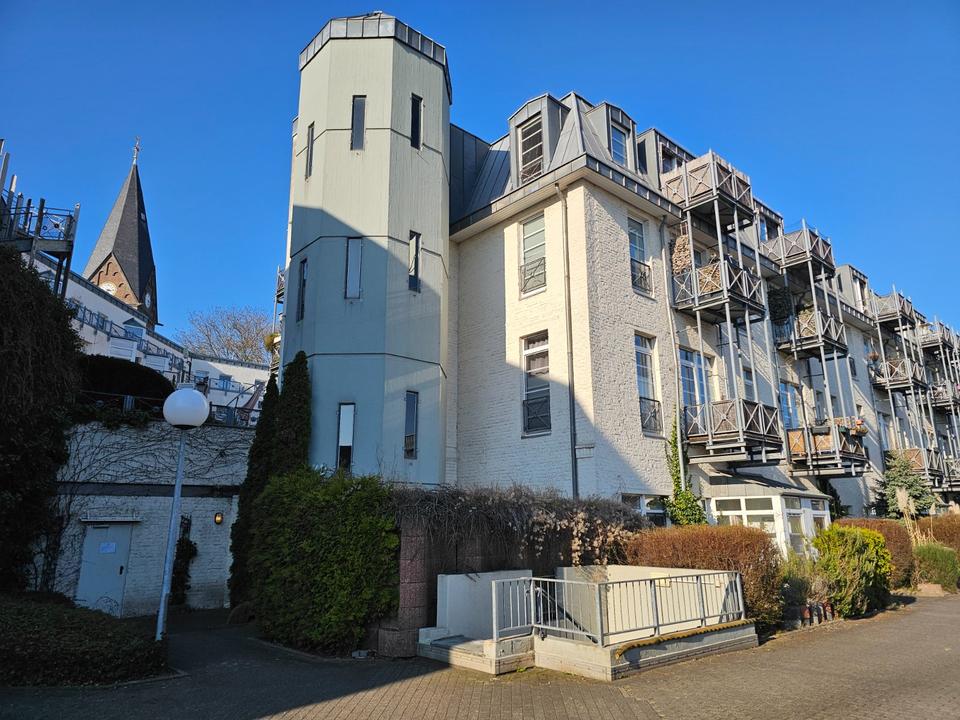 Thumbnail-4-Zimmer-Dachgeschosswohnung in Frechen