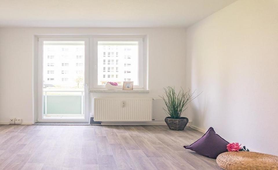 Thumbnail-Wunderschöne Erdgeschosswohnung mit Einbauküche und Balkon