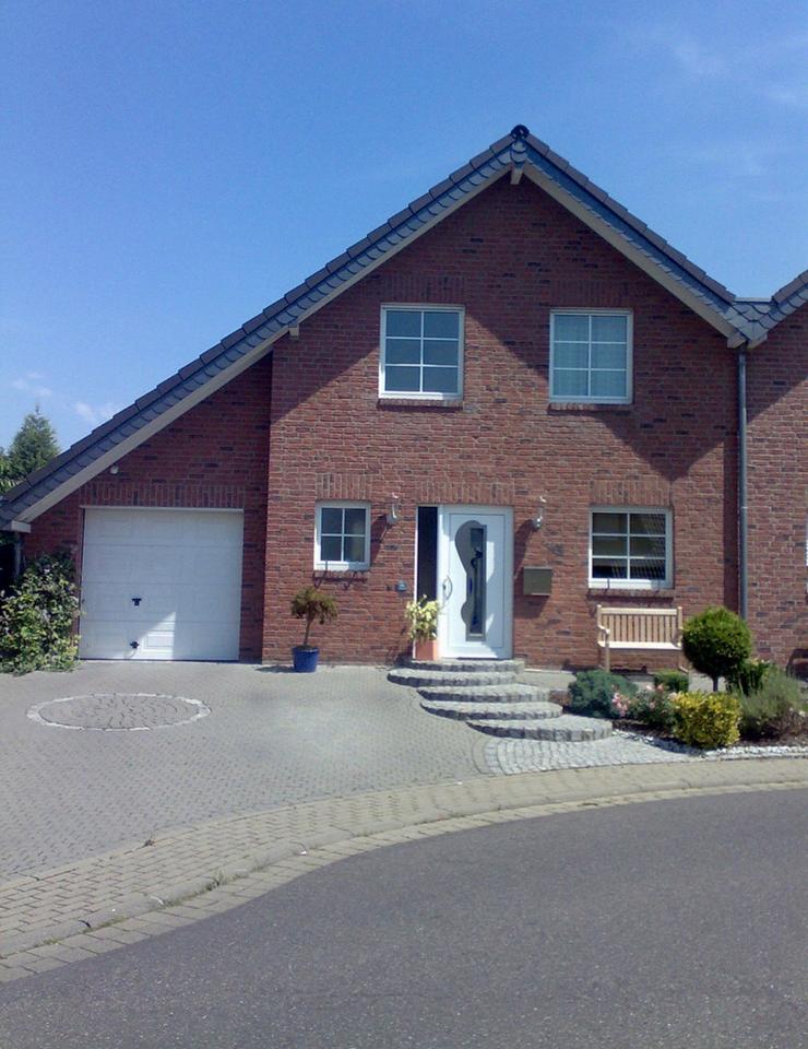 Thumbnail-Provisionsfrei: Exklusive, moderne Doppelhaushälfte mit Garage