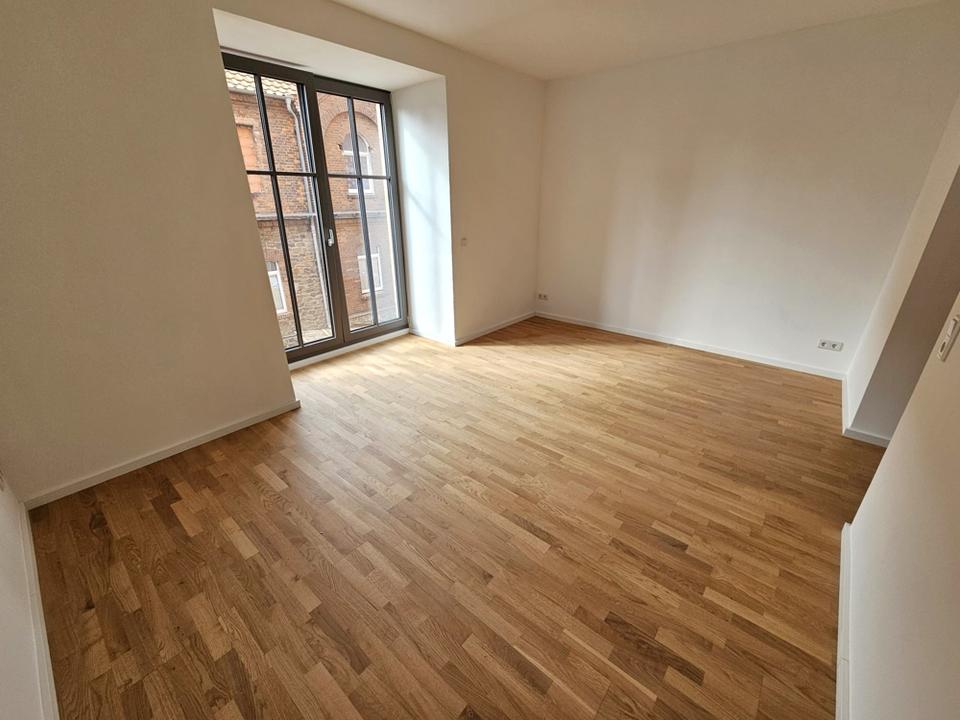 Thumbnail-Exklusives Wohnen im Denkmalobjekt – 3 Zimmer, Balkon, Fußbodenheizung, EBK & Stellplatz inklusive