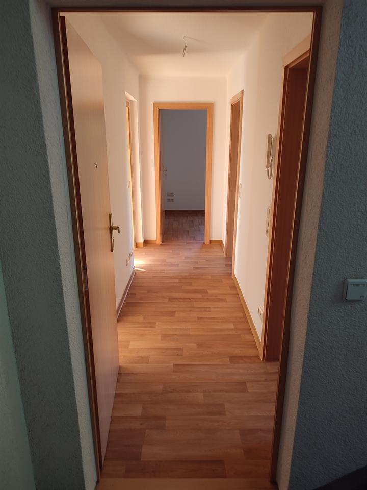 Thumbnail-Seniorenfreundlich und Zentrumsnah: 3-Raum-Wohnung sofort verfügbar