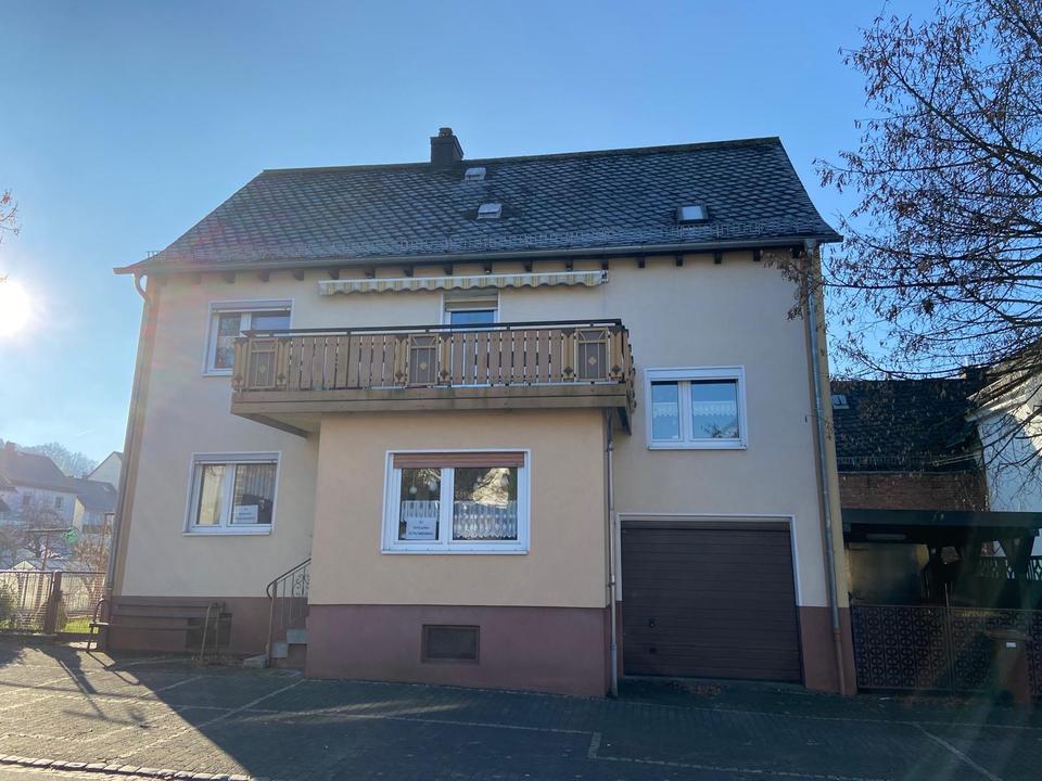 Thumbnail-Gepflegtes Einfamilienhaus im Ortskern von Eibelshausen