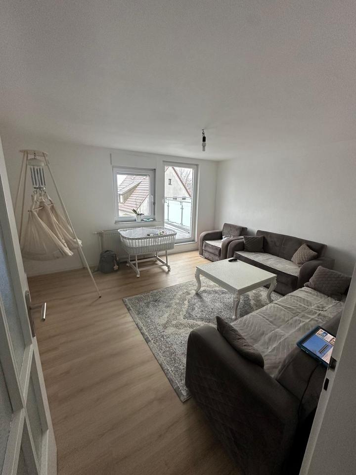 Thumbnail-Schöne, frisch renovierte 3-Zimmer-Wohnung mit Balkon