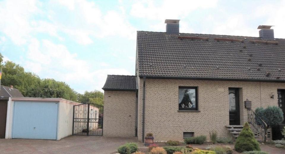 Thumbnail-Doppelhaushälfte in guter Lage