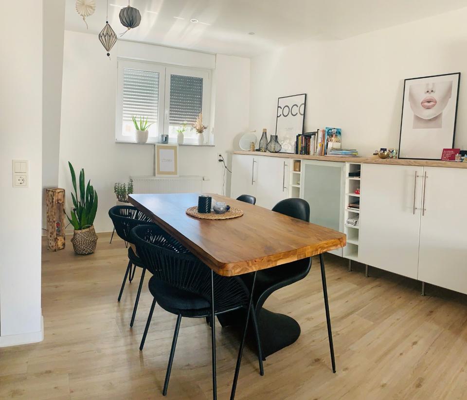 Thumbnail-Helle 2-ZKB-DG-Wohnung mit Terrasse und Gartennutzung, uninah