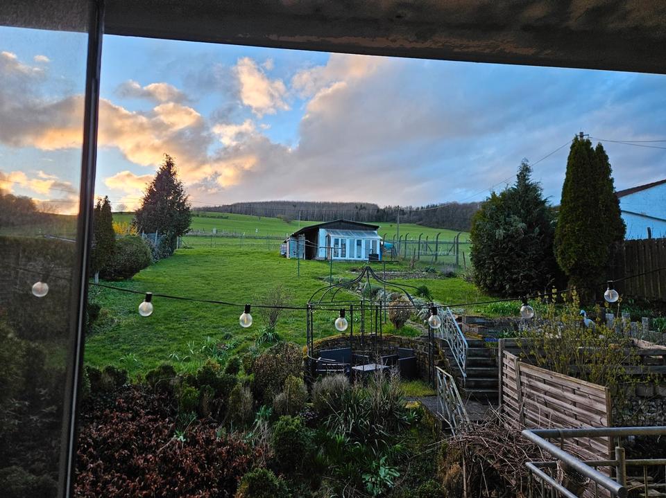 Thumbnail-Großzügige 102 m² Wohnung in Hentern – Balkon, Garten & EBK