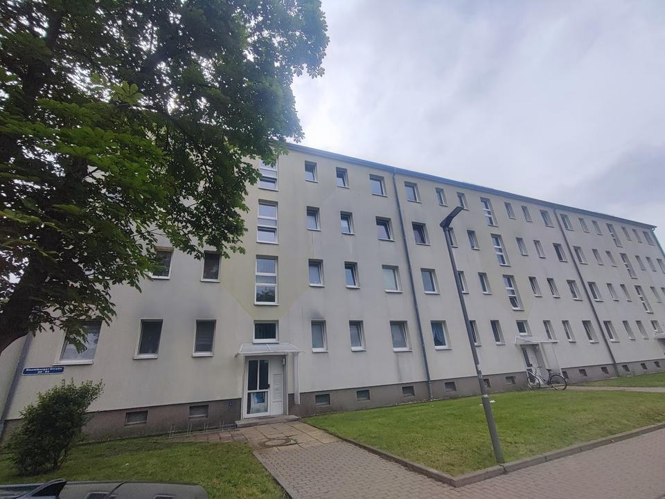 Thumbnail-Möblierte Dreiraumwohnung mit Balkon!