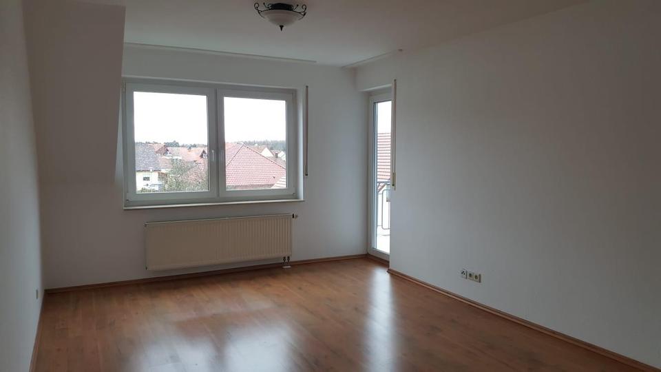 Thumbnail-Attraktive 2-Zimmer-Dachgeschosswohnung in Walldürn