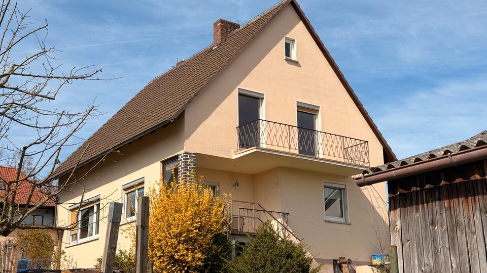 Thumbnail-Einfamilienhaus mit Garage und Garten