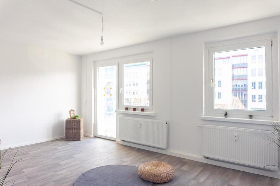 Thumbnail-Erdgeschosswohnung mit Balkon nahe Schlossteich