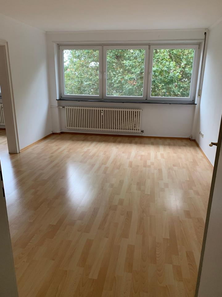 Thumbnail-KL-Stadtmitte, 2-3 Zi, ca. 80 qm, EBK, Balkon, Garage